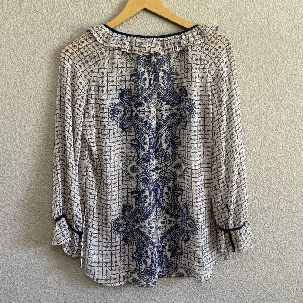 Robert Graham Sheer Silk Blouse Size Small EUC - Picture 3 of 3